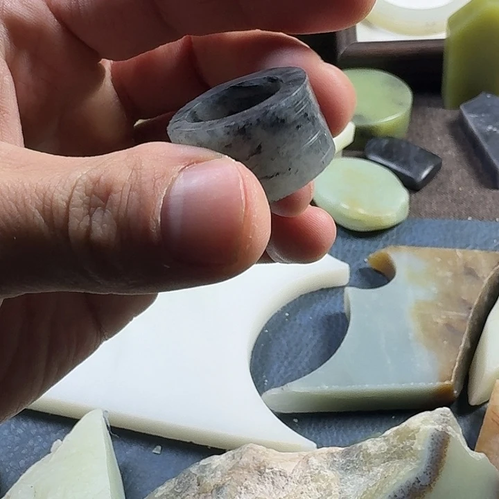 和田玉（糖玉）未镶嵌珠宝半成品