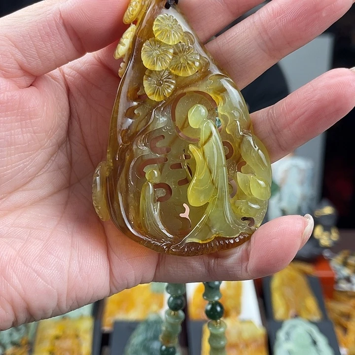 未镶嵌蛇纹石玉颈饰