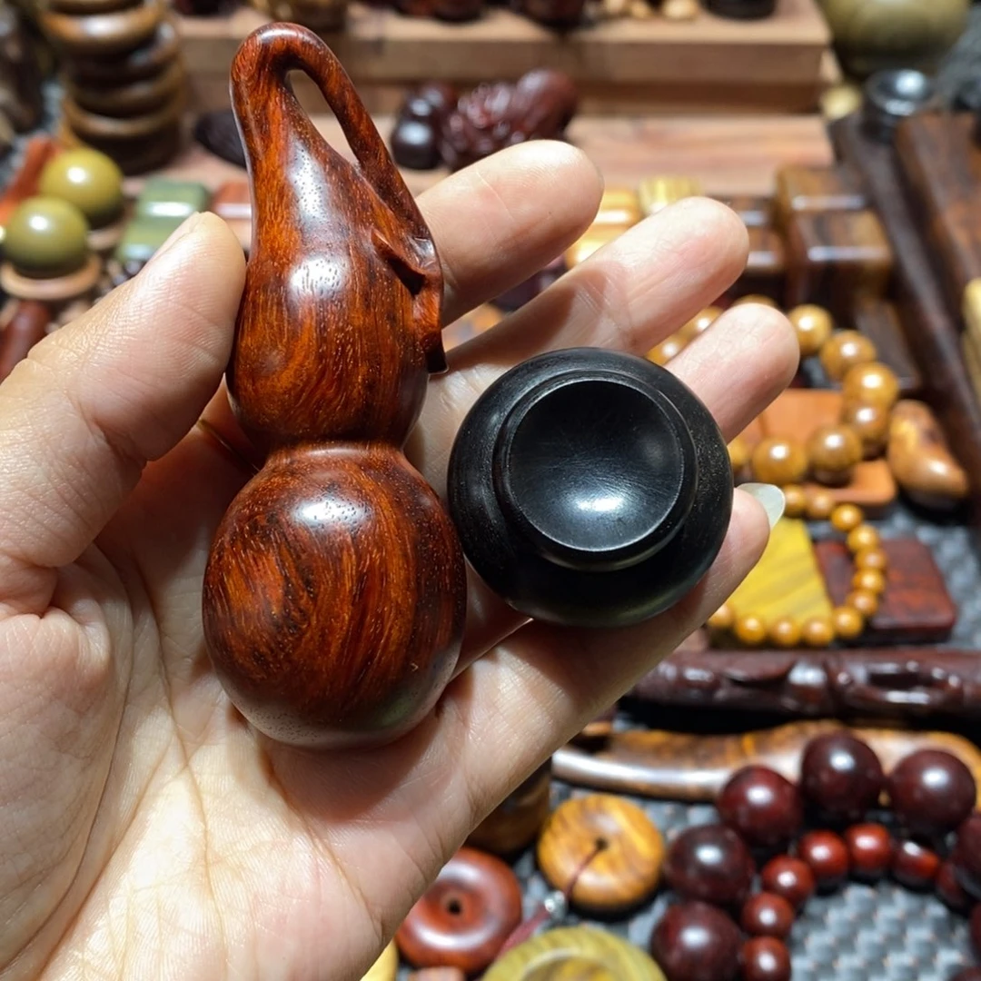 传***奇檀香紫檀（小叶紫檀）木
