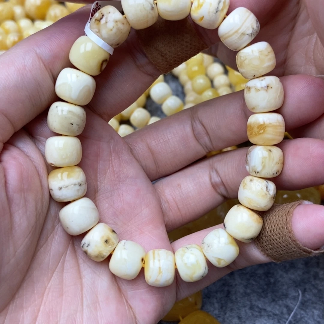 琥珀未镶嵌珠宝奇石6