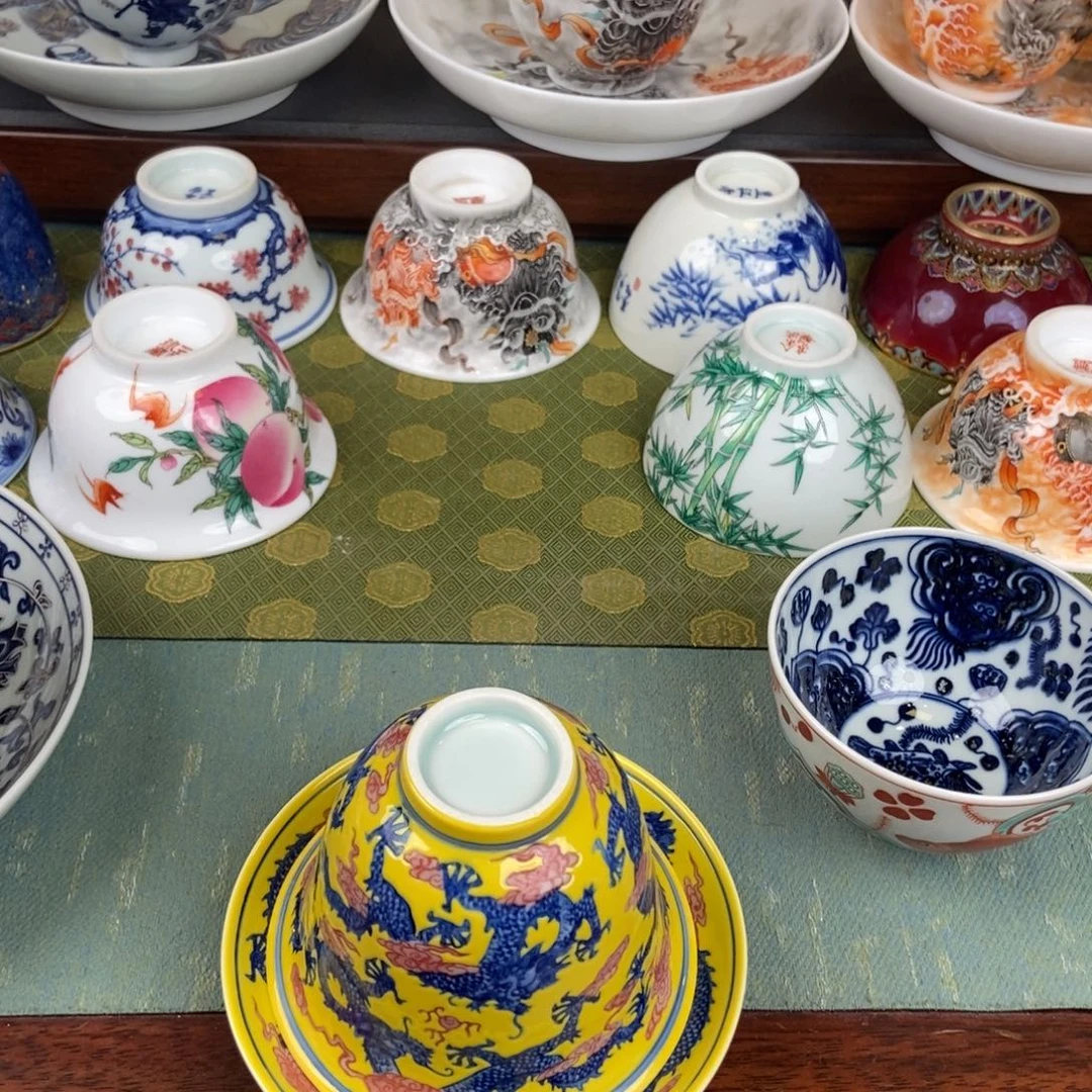 小***客陶瓷的设计师是一个