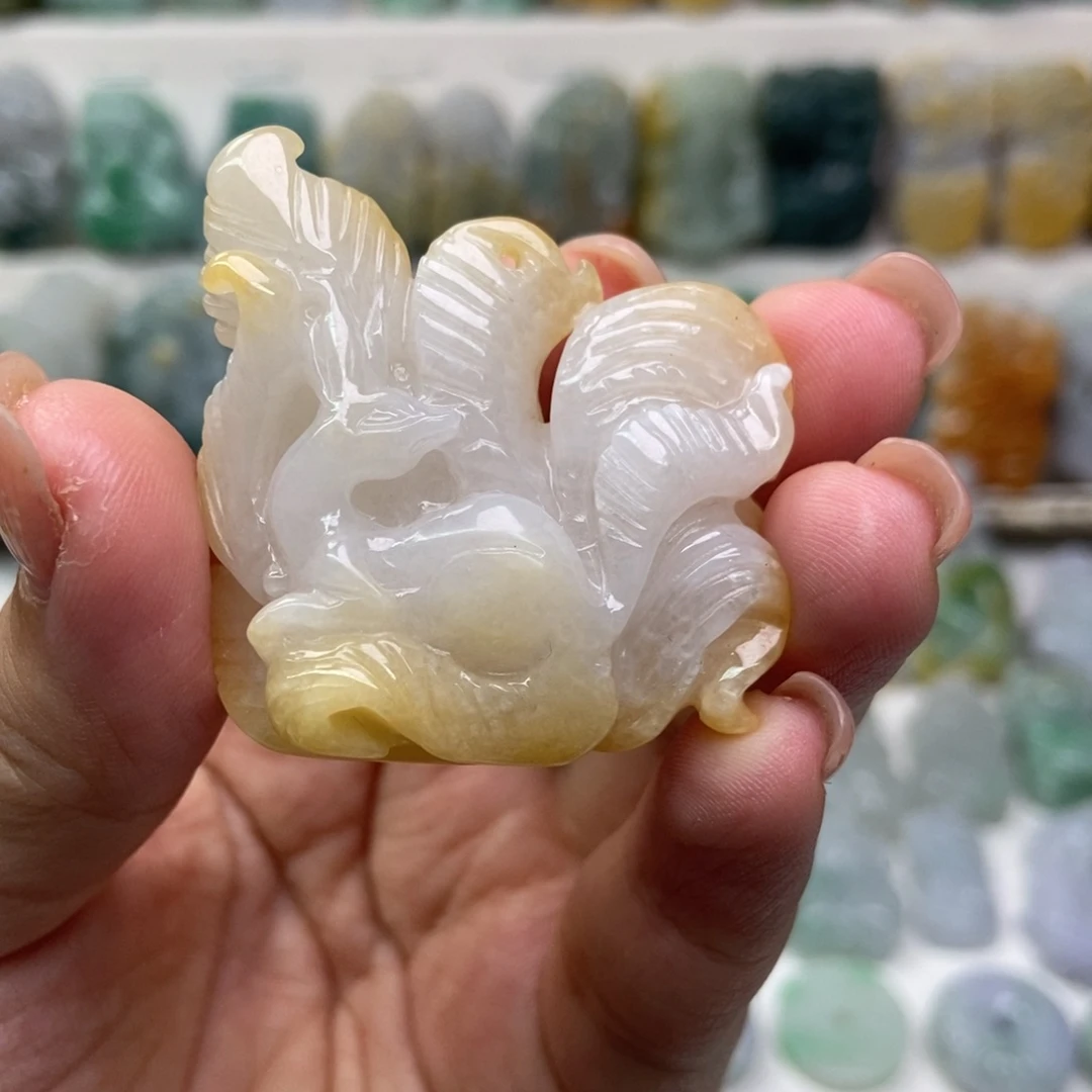 吊坠(赠链)未镶嵌翡翠
