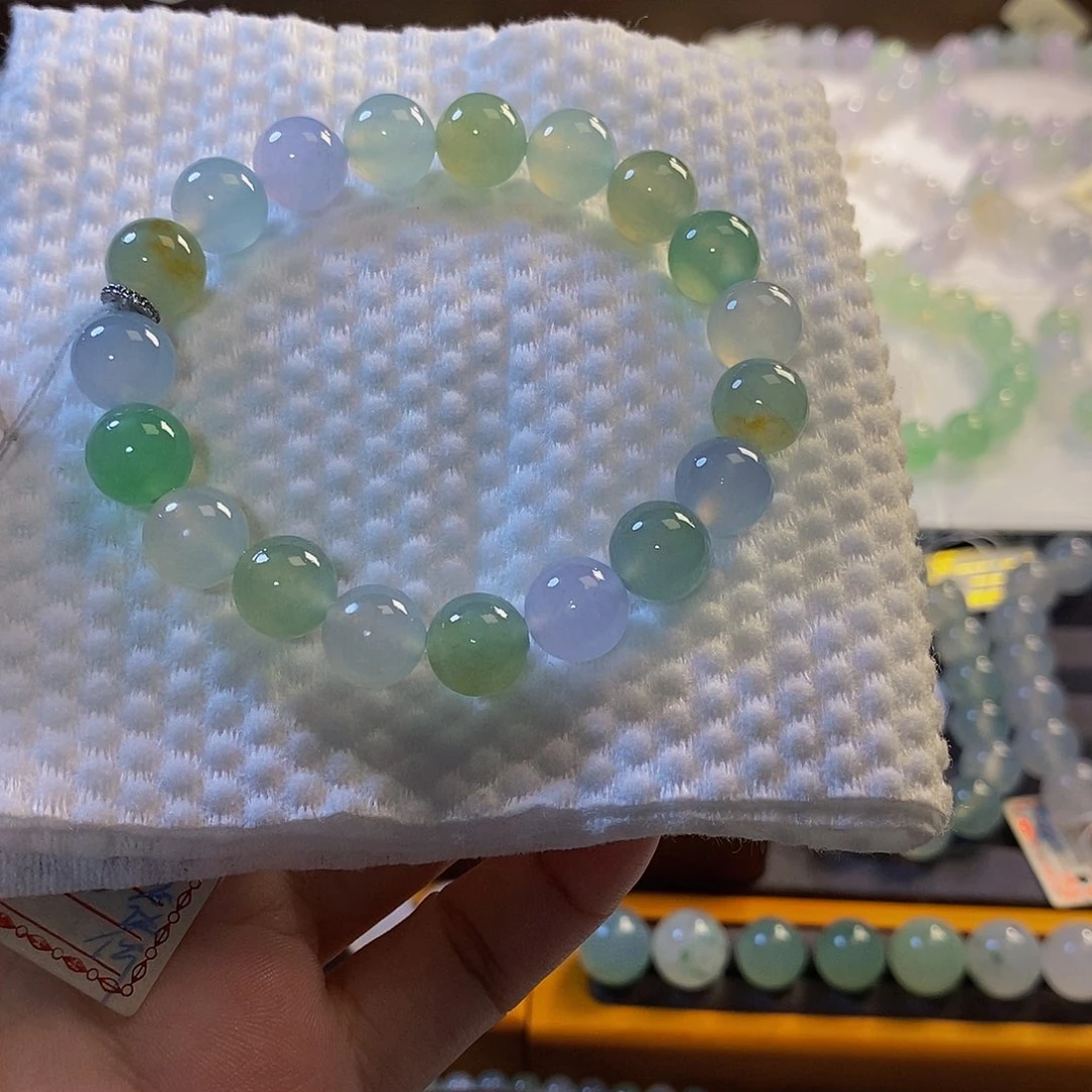 定制翡翠未镶嵌翡翠.