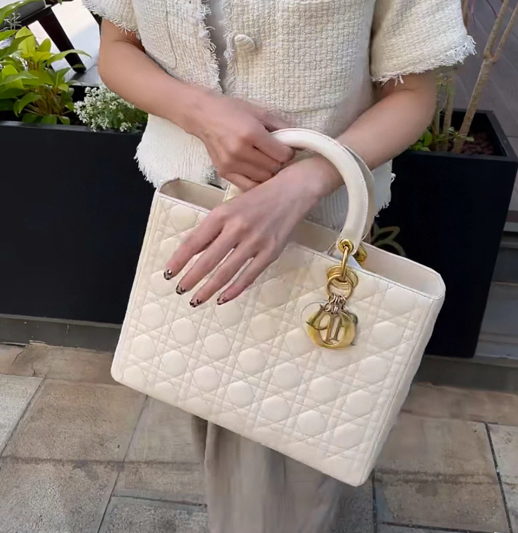 95新 DIOR/迪奥 dior 奶油白金扣七格戴妃手提包