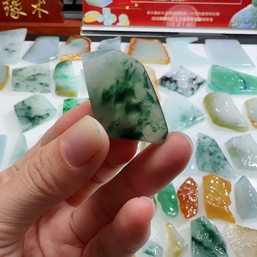 定制翡翠未镶嵌翡翠定制