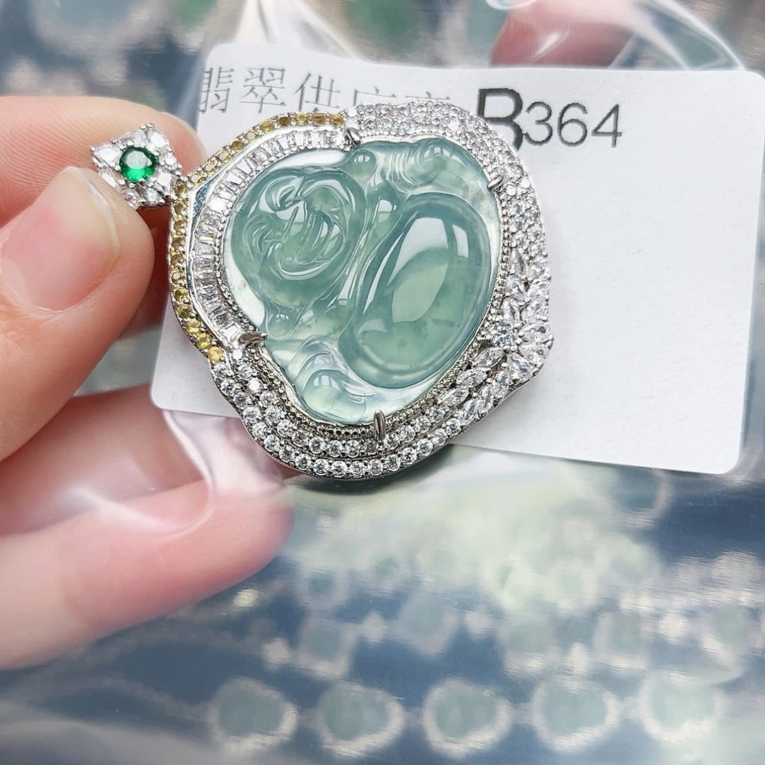 翡翠颈饰未镶嵌翡翠364