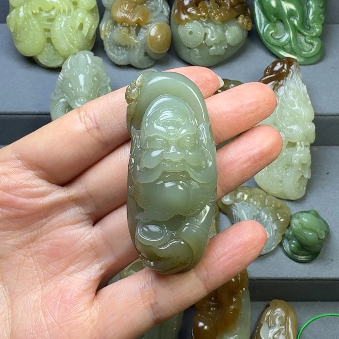 和田玉颈饰未镶嵌康**所