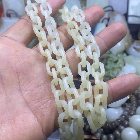 颈饰未镶嵌和田玉