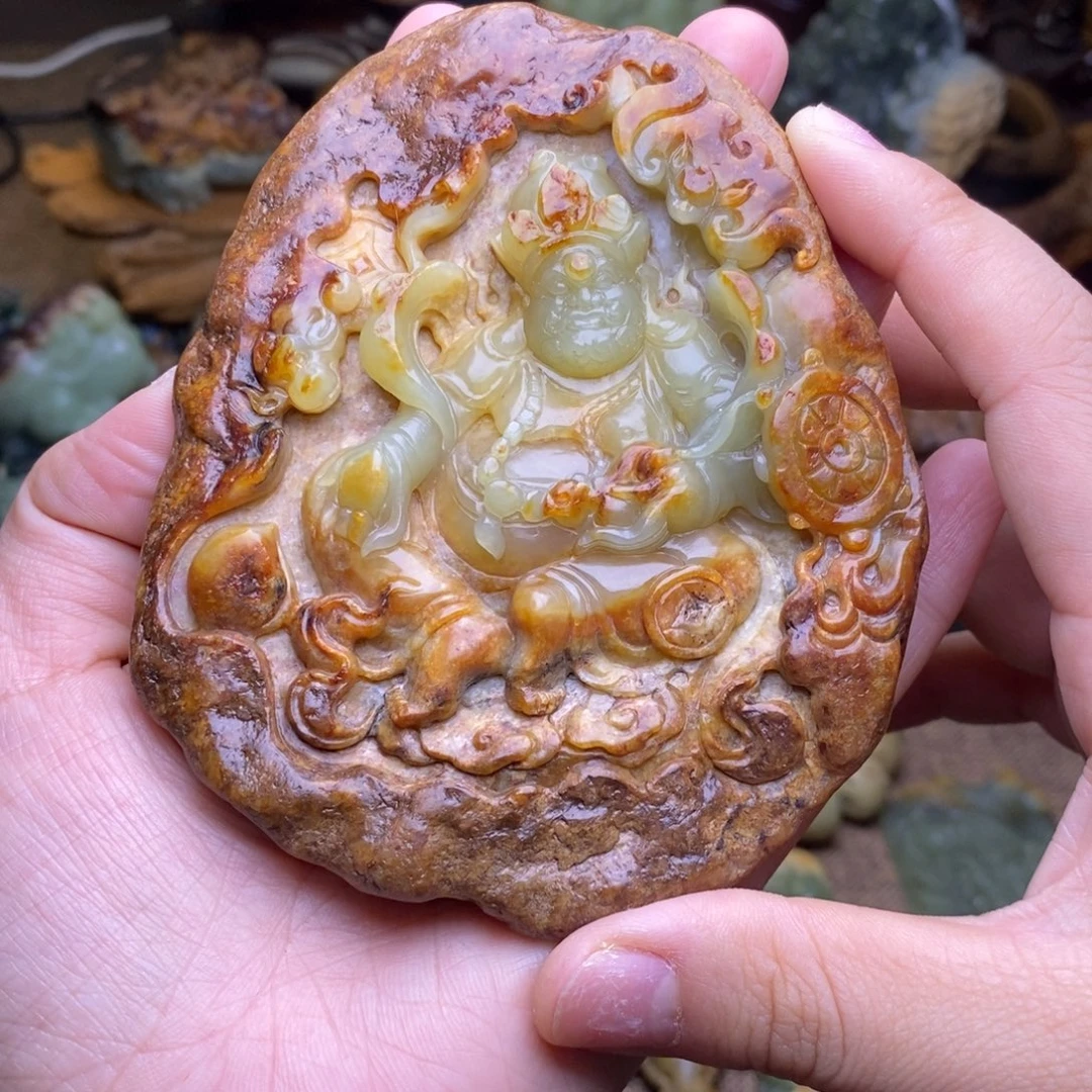 ∑***l岫岩河磨玉（透闪石质玉）未镶嵌摆件