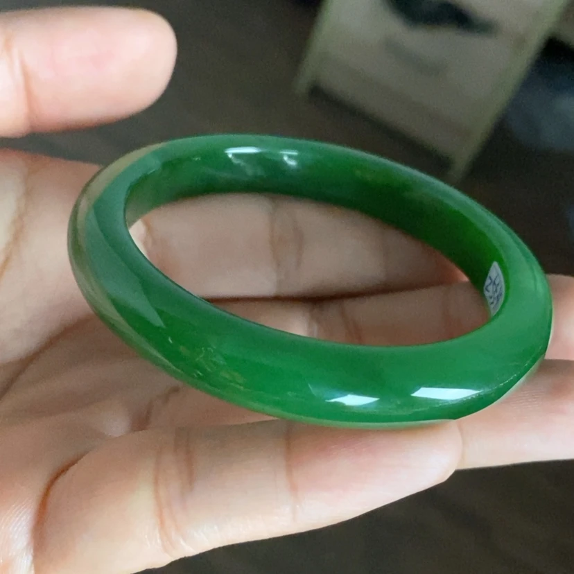 【闪购商品】未镶嵌手镯和田玉（碧玉）
