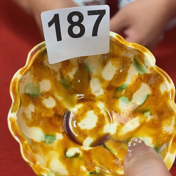 瓷片