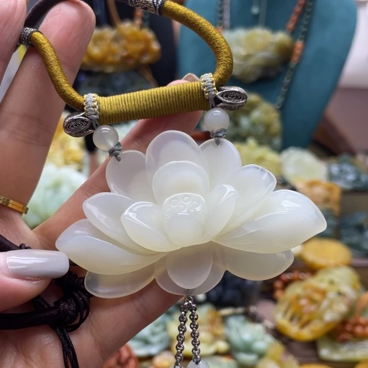 蛇纹石玉合金颈饰