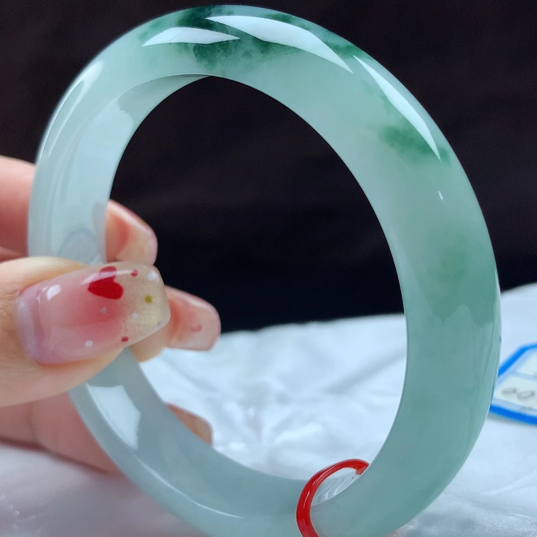 翡翠手镯未镶嵌96741，