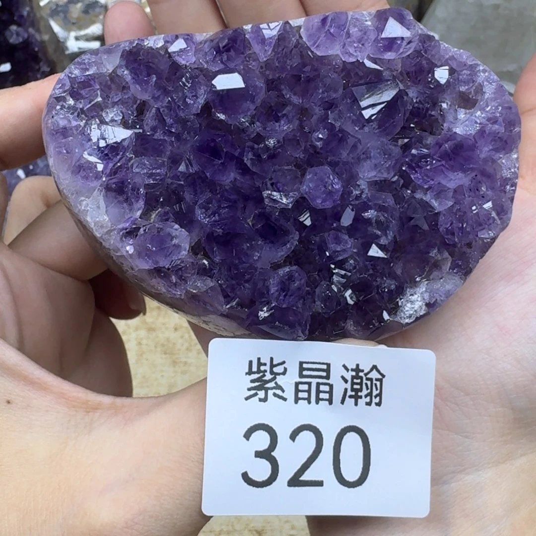 未镶嵌水晶大型摆件（非配饰）