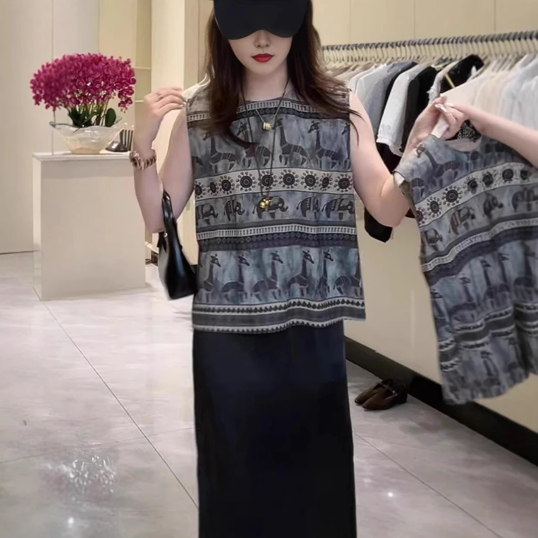 韩版时尚圆领无袖背心衬衫女2025夏季新款设计感宽松显瘦百搭上衣