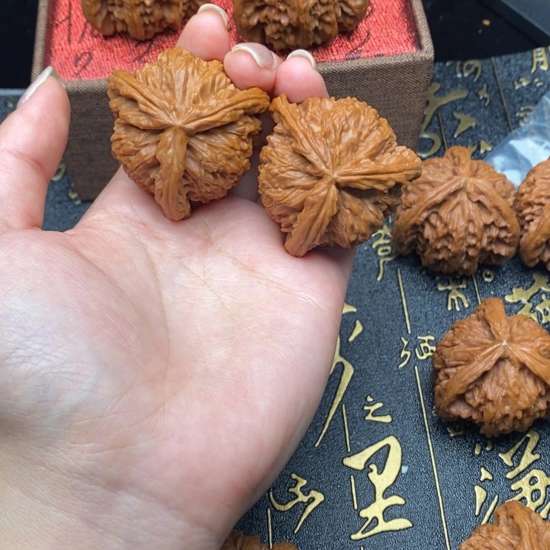 王***胜文玩核桃吊坠111111111