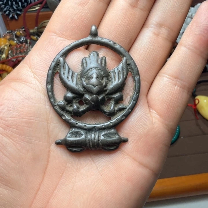 精品藏传大鹏鸟一个