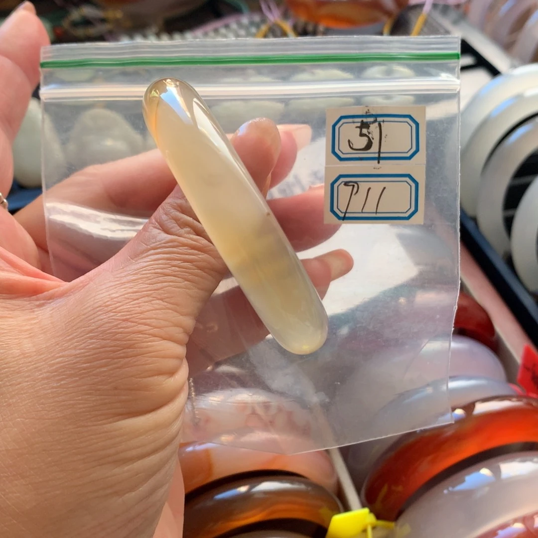 手镯玛瑙/玉髓未镶嵌51
