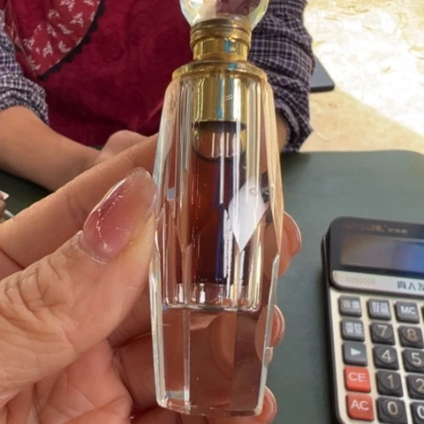 沉香沉香精油装勺子精油多样性发1瓶