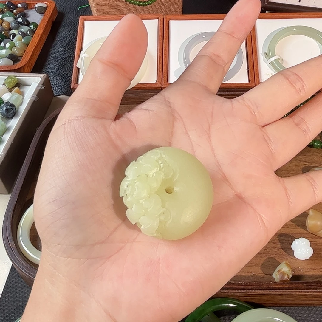 R***r吊坠(不含链)未镶嵌和田玉买断不退换