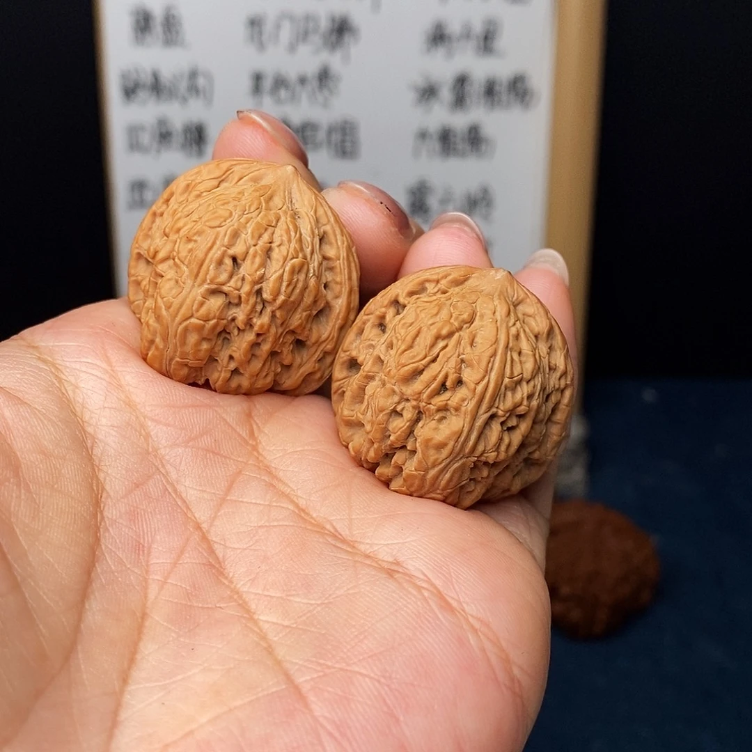 把件文玩核桃红玛瑙