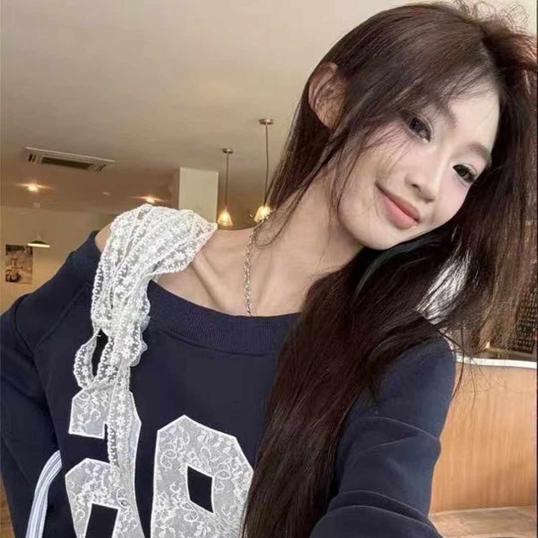大码胖MM春秋款长袖宽松韩版短款薄款设计师百搭卫衣女蕾丝一字领
