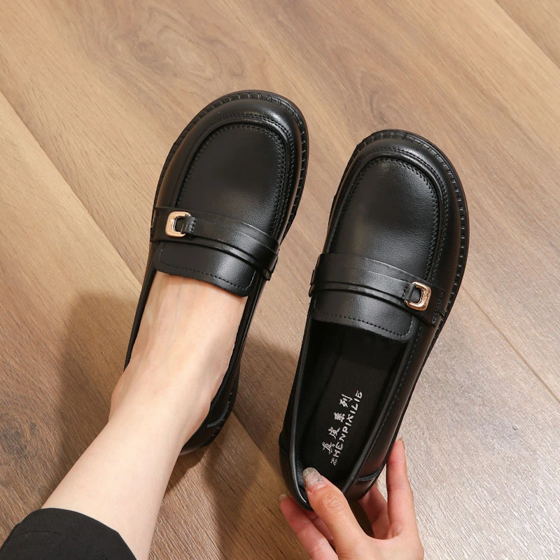 新款女单鞋软底软面一脚蹬四季简约百搭妈妈鞋舒适工作鞋久站不累