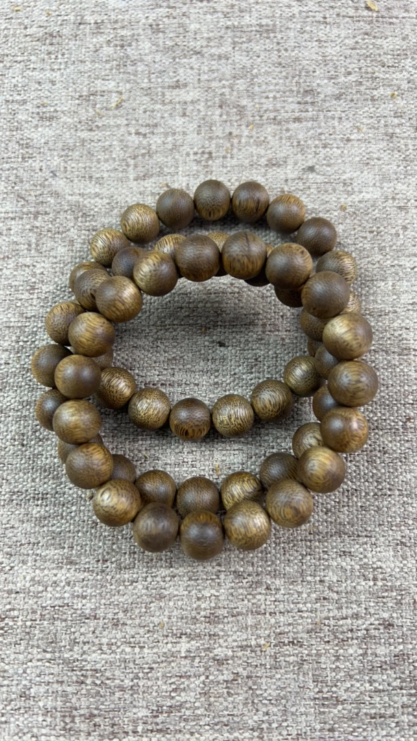 A047 奇楠沉香10圆珠单圈 多样性发一