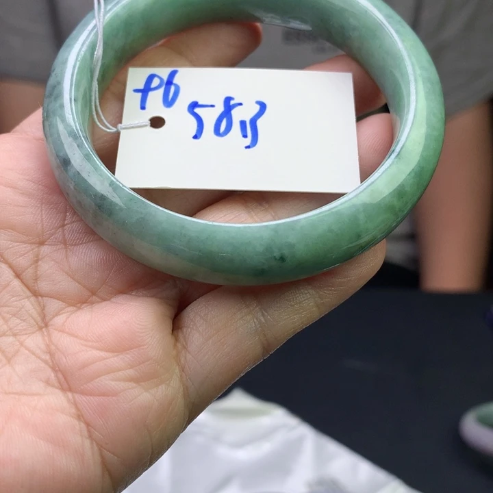 未镶嵌手镯翡翠96