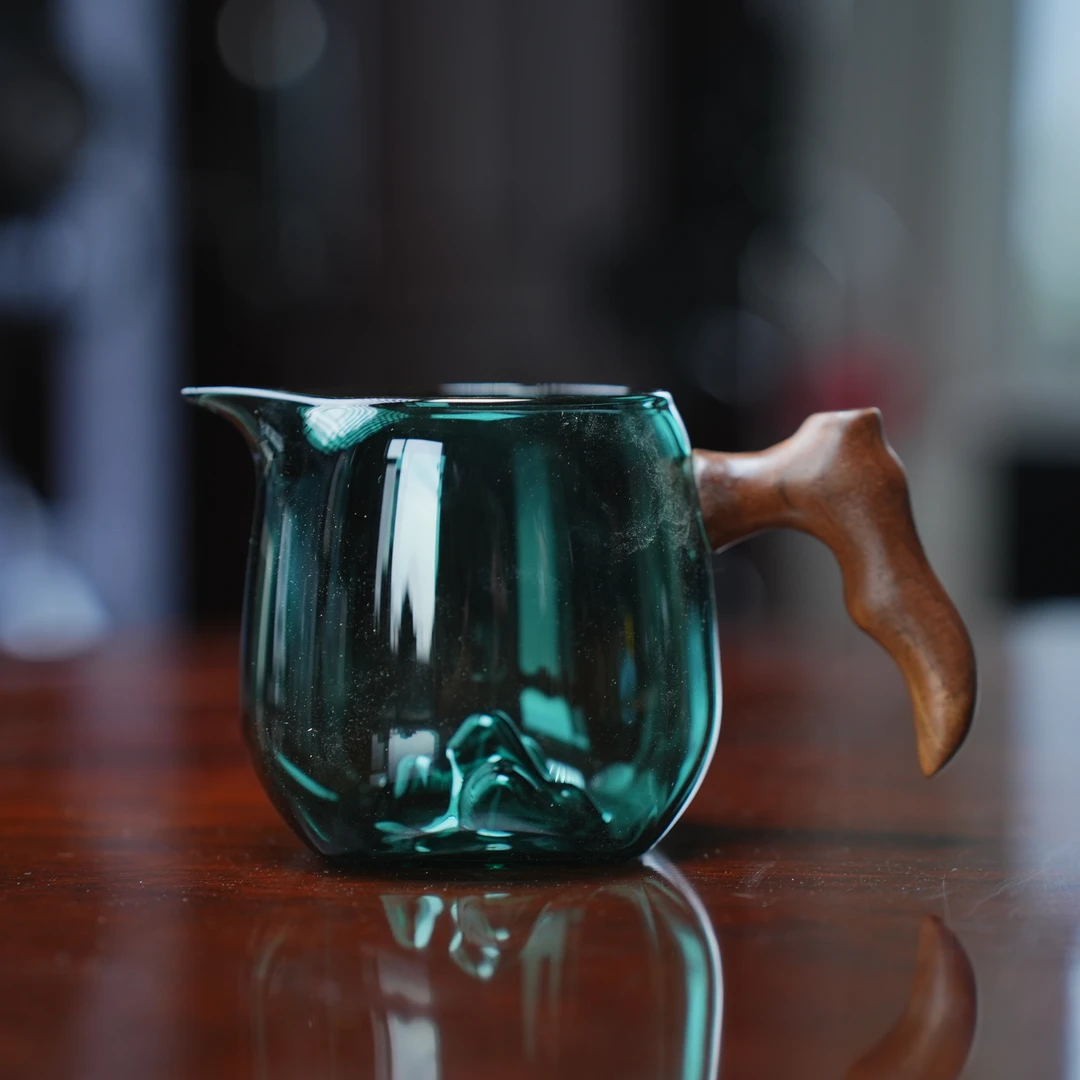 品牌正品 绿色原色黑胡桃木把手高硼硅材质大容量公道杯lw15