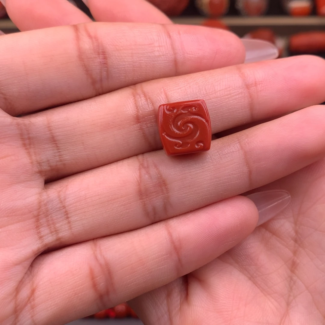 南红玛瑙未镶嵌仿古龙背云11+