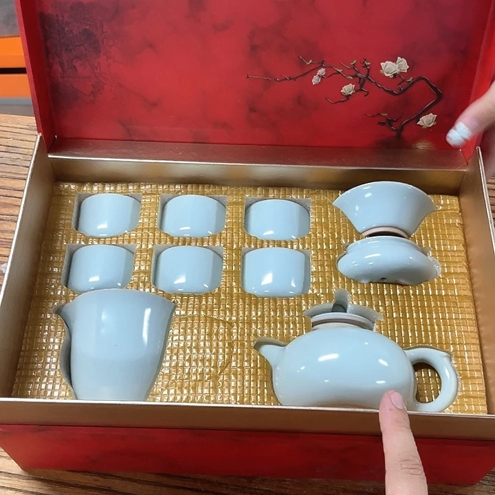 孤品茶具套装等。