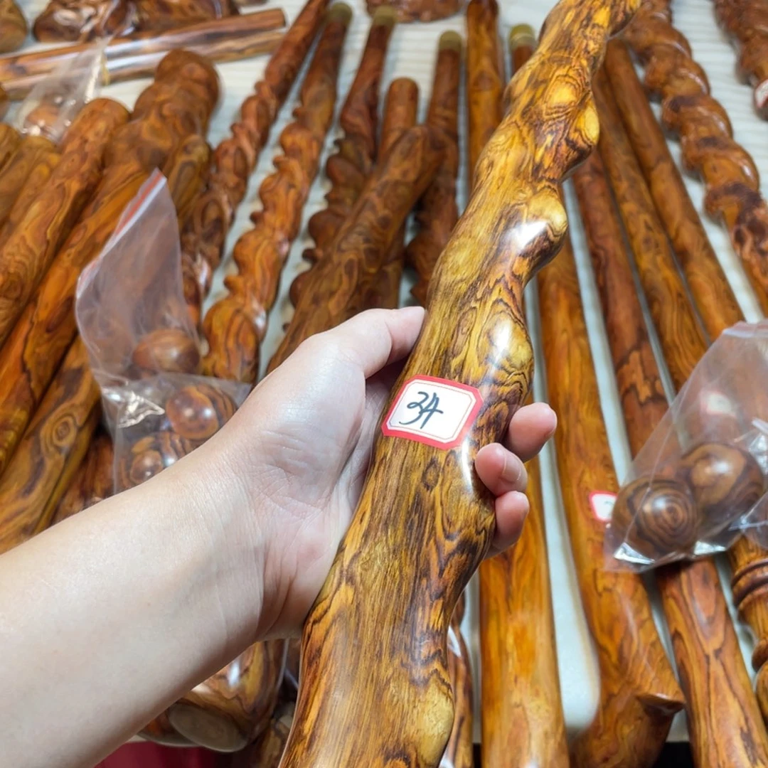 黄花梨/降香黄檀海南黄花梨长47厘米