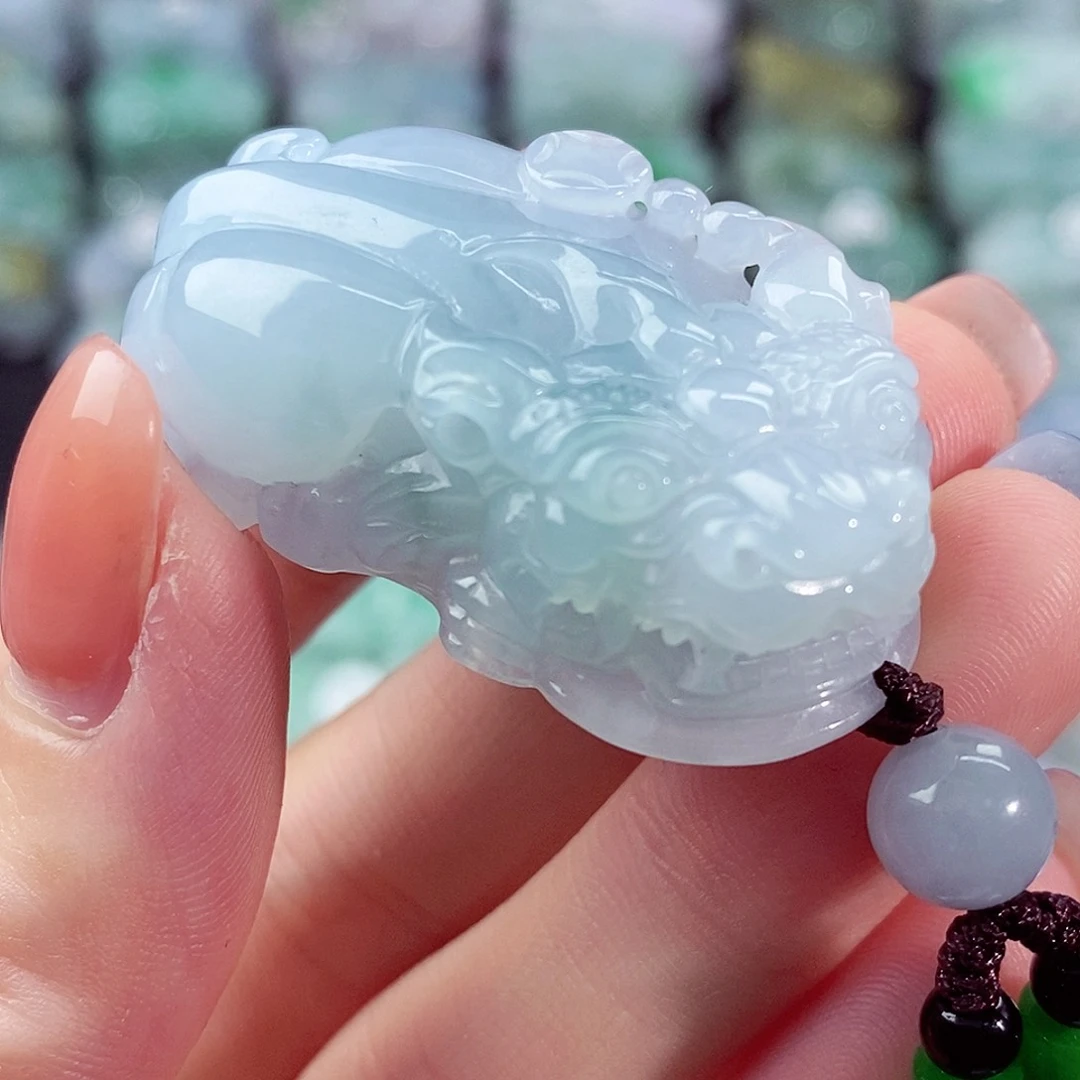 颈饰未镶嵌翡翠天然