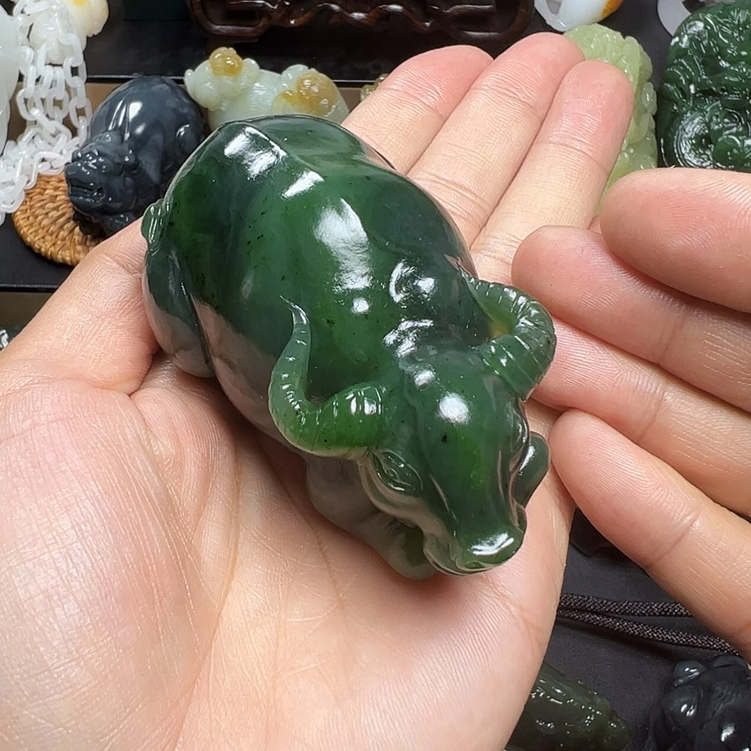 和田玉（碧玉）未镶嵌把件