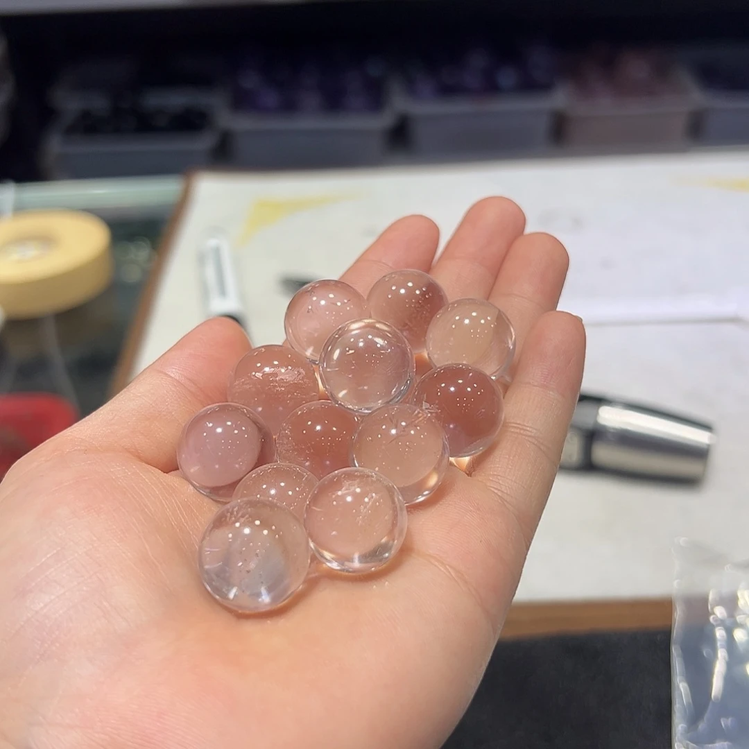 水晶珠宝半成品未镶嵌否**来摆件