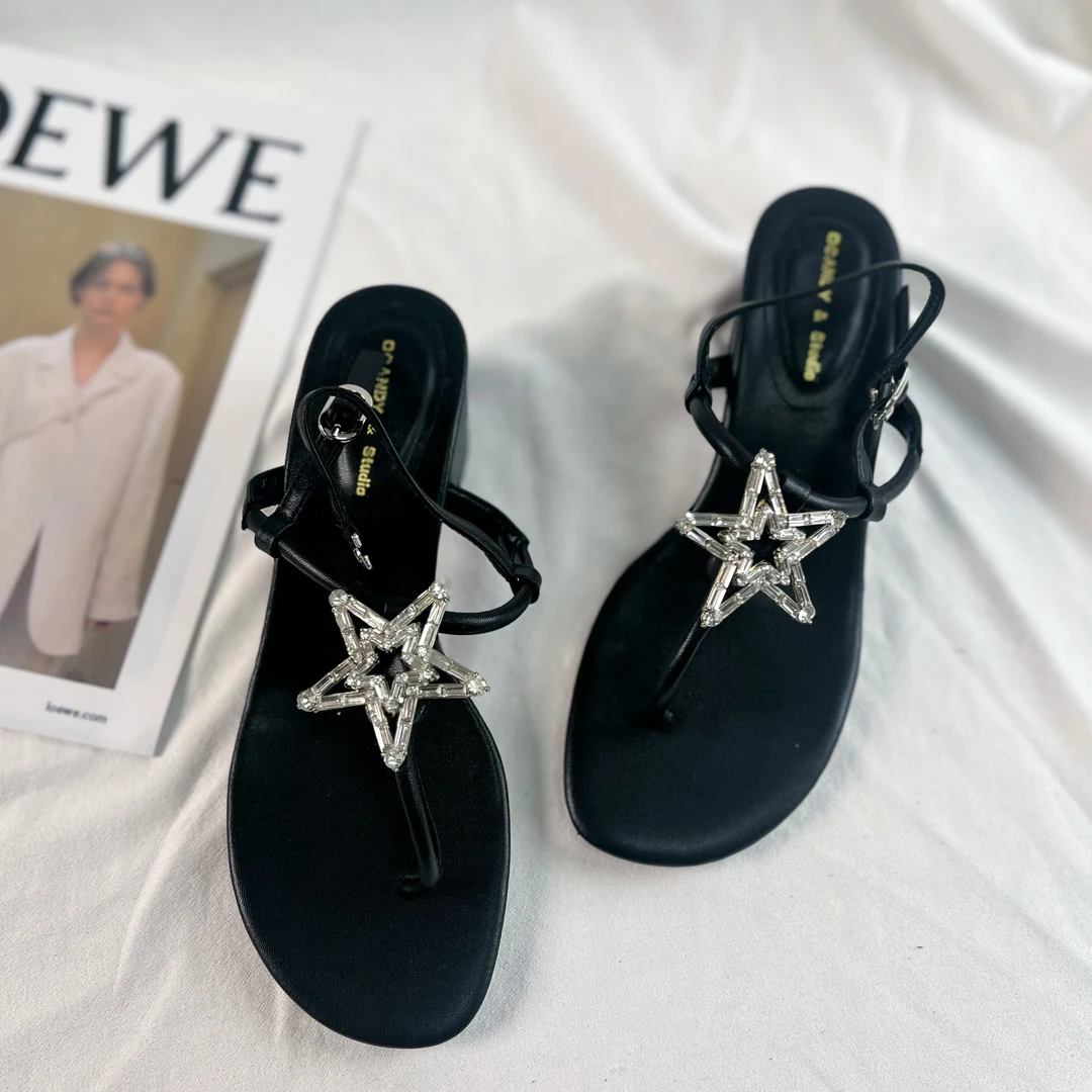 五角星水钻扣带夹脚粗跟凉鞋女夏时尚高跟鞋8175