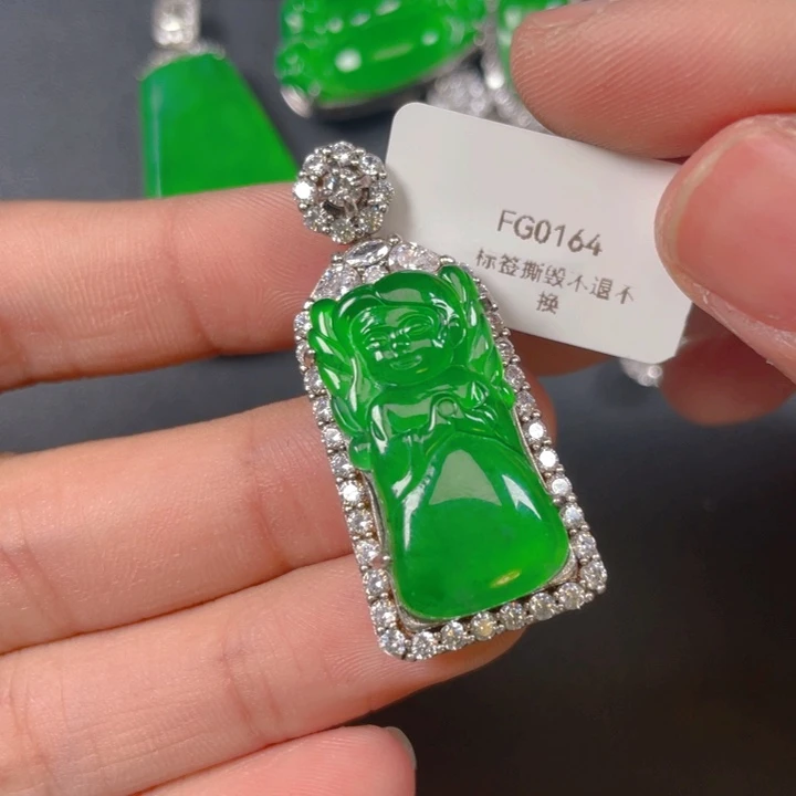 【闪购商品】颈饰银S925镶嵌翡翠翡翠