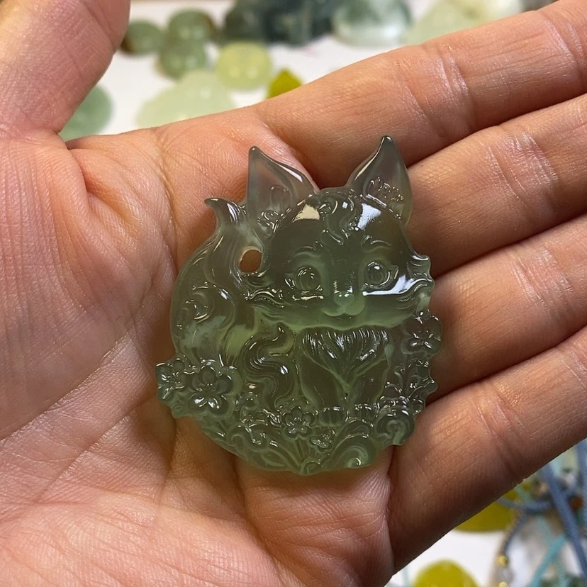 【闪购商品】蛇纹石玉颈饰未镶嵌艳