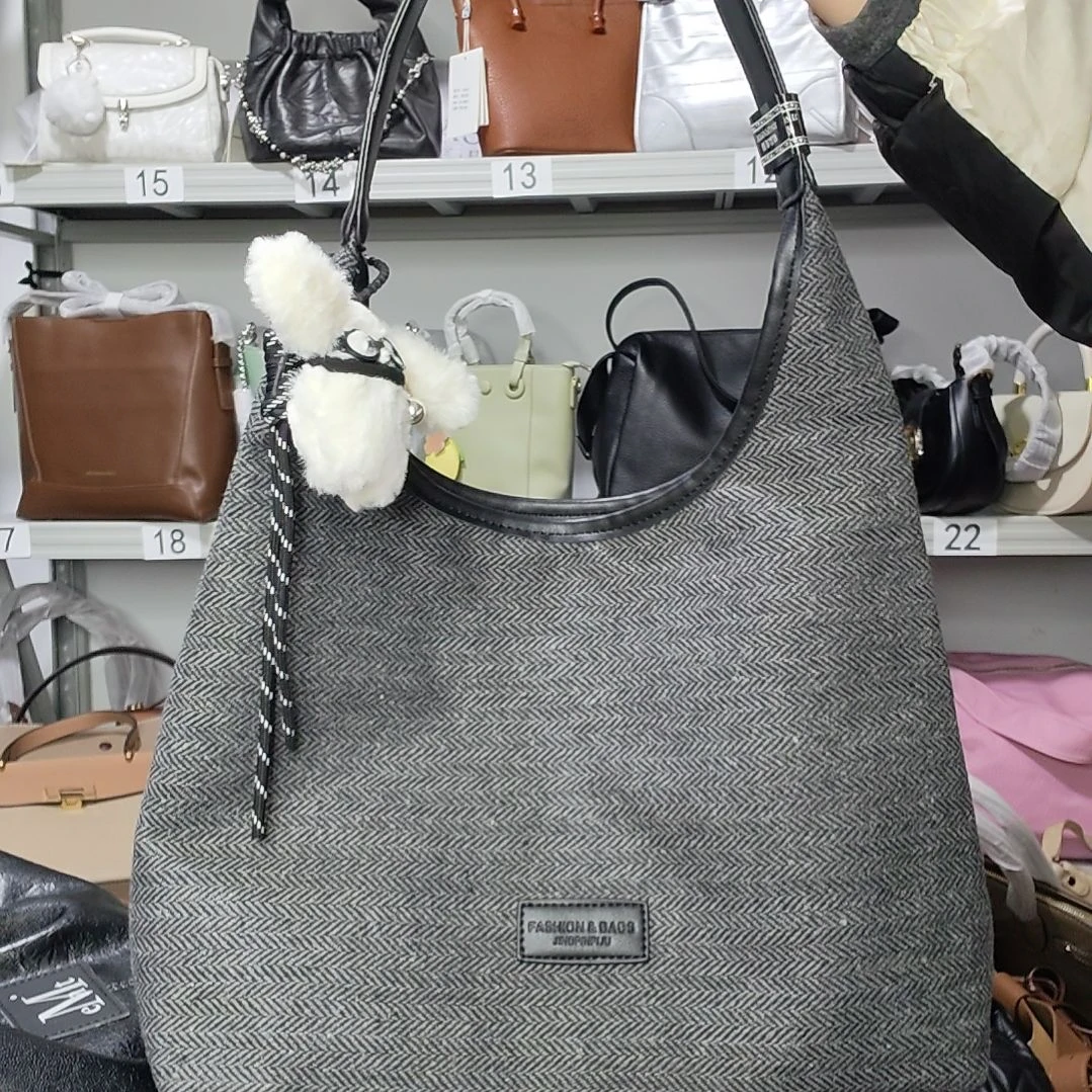 PVC小牛皮（革）牛津布羊皮（革）牛剖层皮革牛皮（革）小牛剖