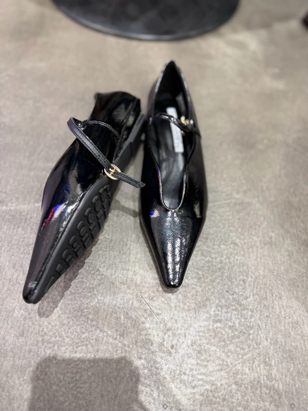 大元元（鞋子）百搭春款上新单鞋