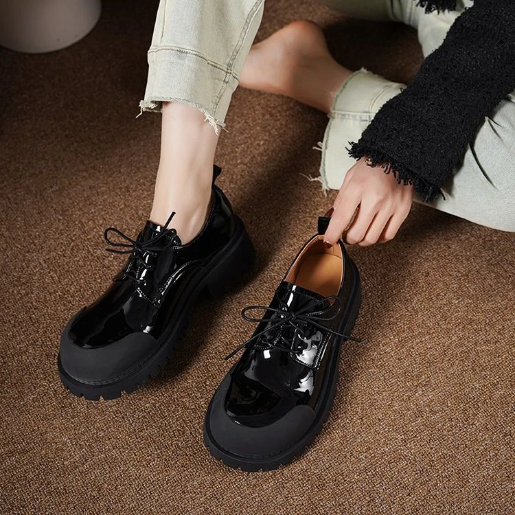 25春新款真皮厚底系带拼色复古小皮鞋粗跟松糕底圆头米白色单鞋