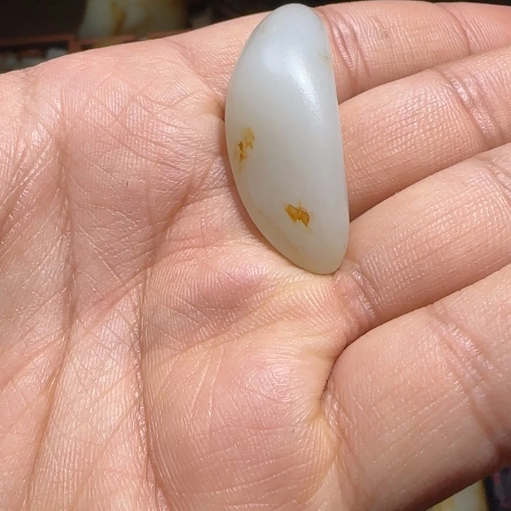 和田玉颈饰未镶嵌12.5克