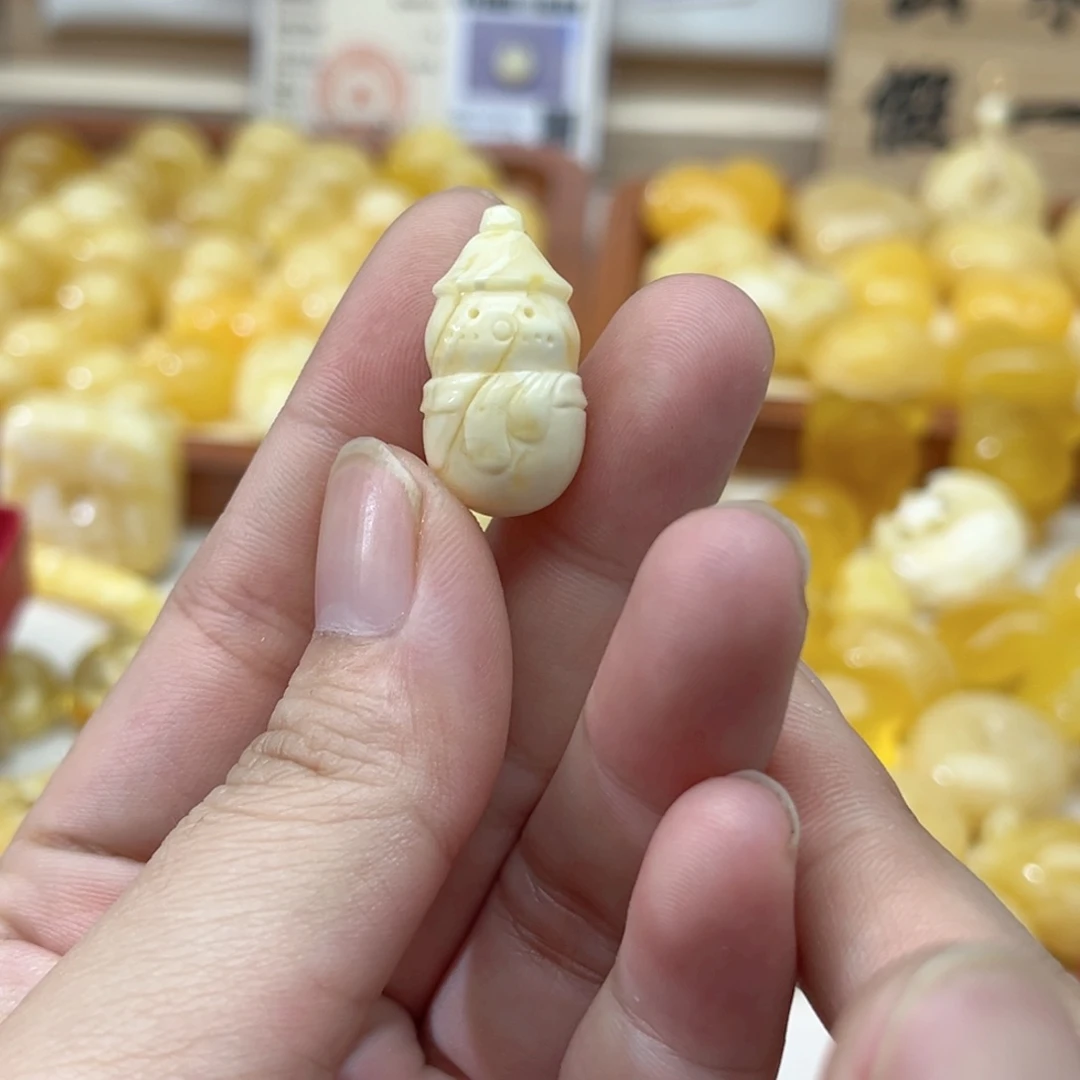 裸石蜜蜡未镶嵌配饰
