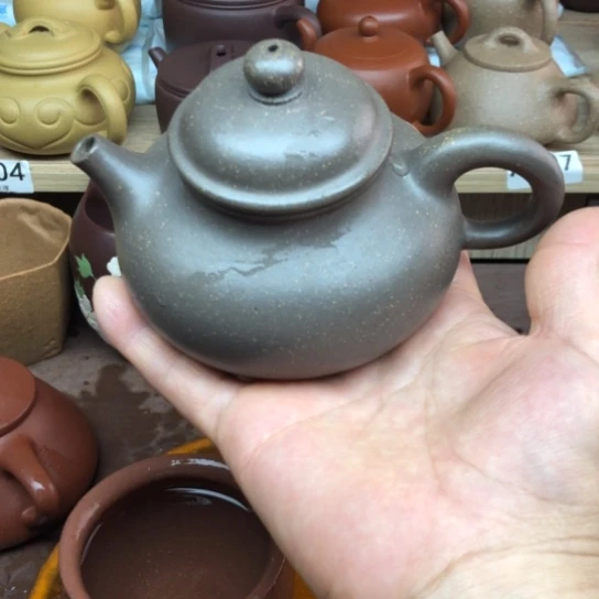 茶壶紫砂青段泥容天230豪升左右