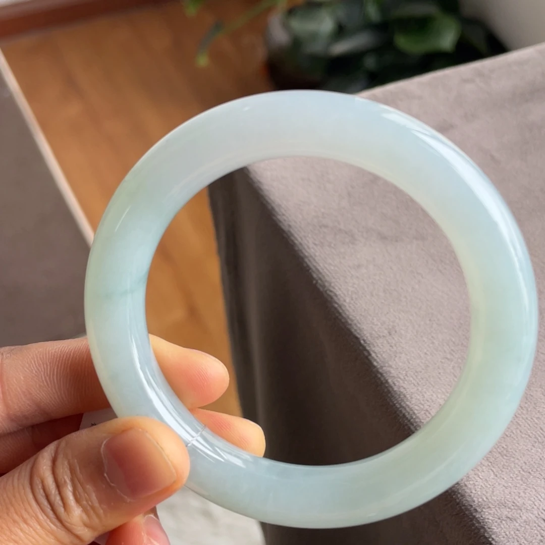 翡翠未镶嵌手镯晴水圆条