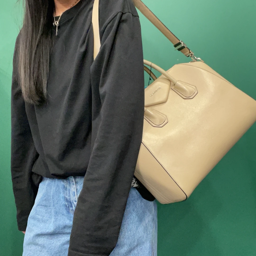 95新 Givenchy/纪梵希 【KK】 23PPJM02 奶茶色手提单肩包