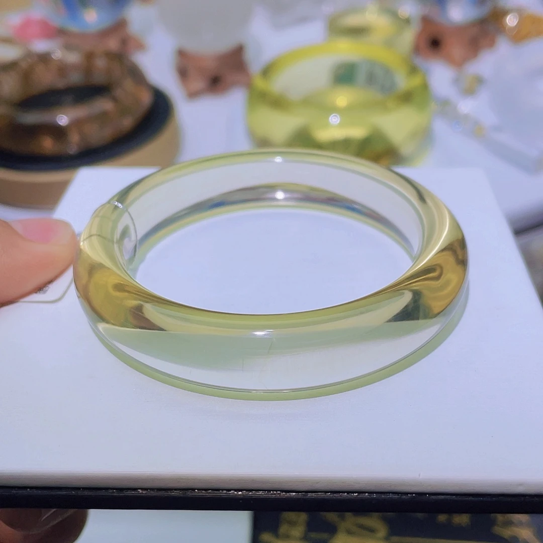 水晶手镯未镶嵌天然黄水晶手镯