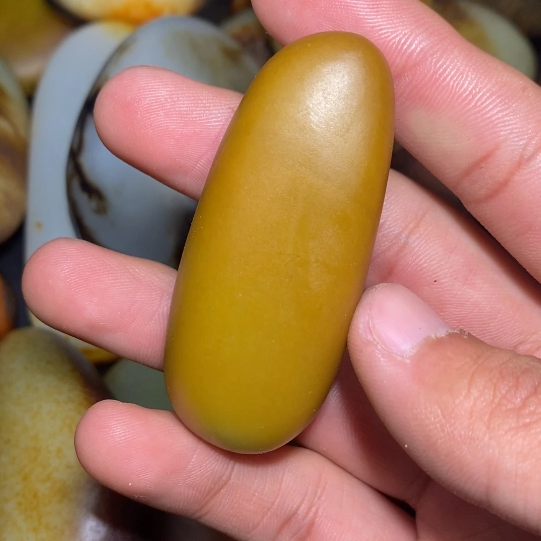 和田玉未镶嵌珠宝奇石