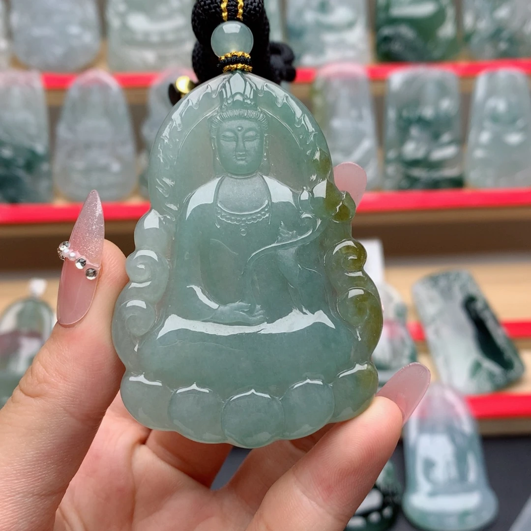 颈饰未镶嵌翡翠素衣